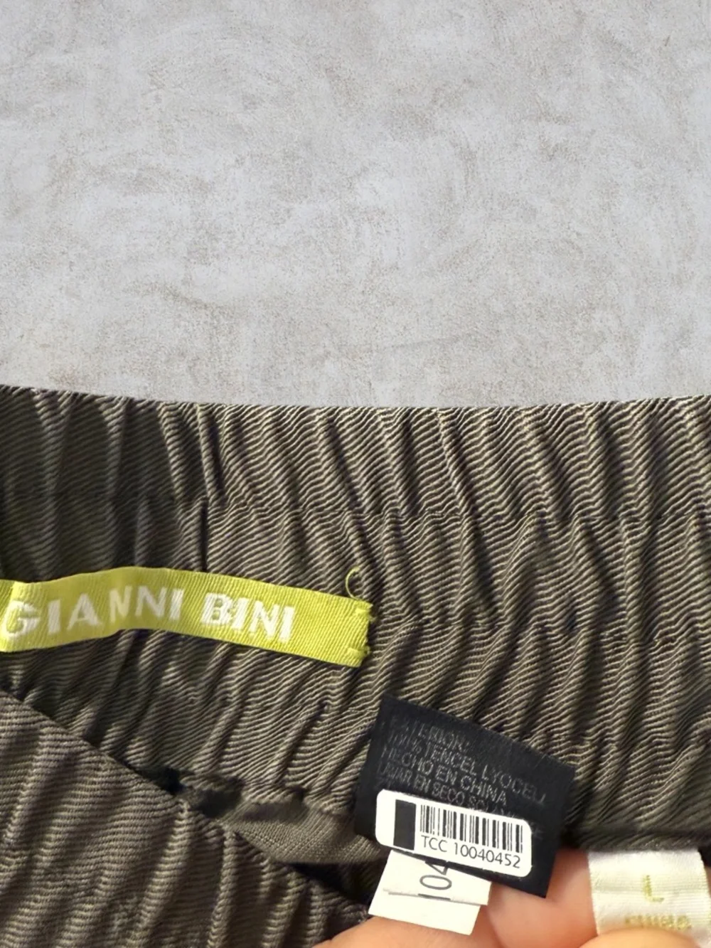 Gianni Bini Shorts - Picture 2 of 2